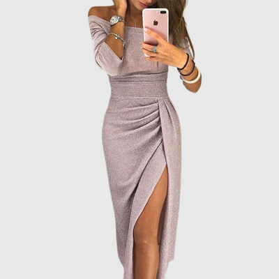 Isabeau | Elegant halterneck maxikjole med en smuk, flydende silhuet